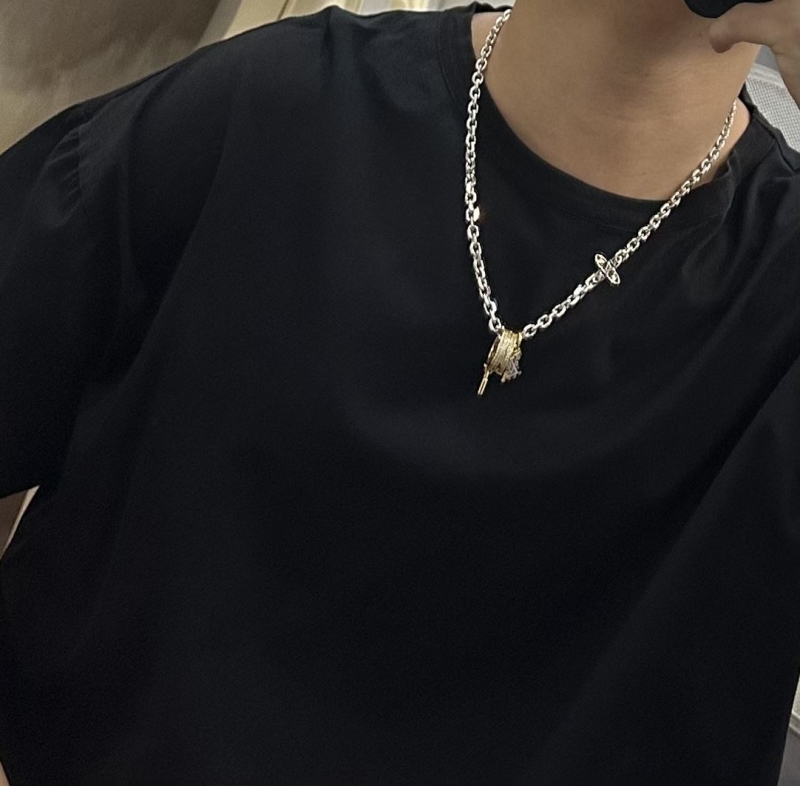 LV Necklaces